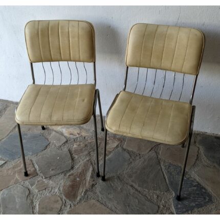 Silla De Hierro Tipo Malla, Asiento Y Respaldo Tapizado