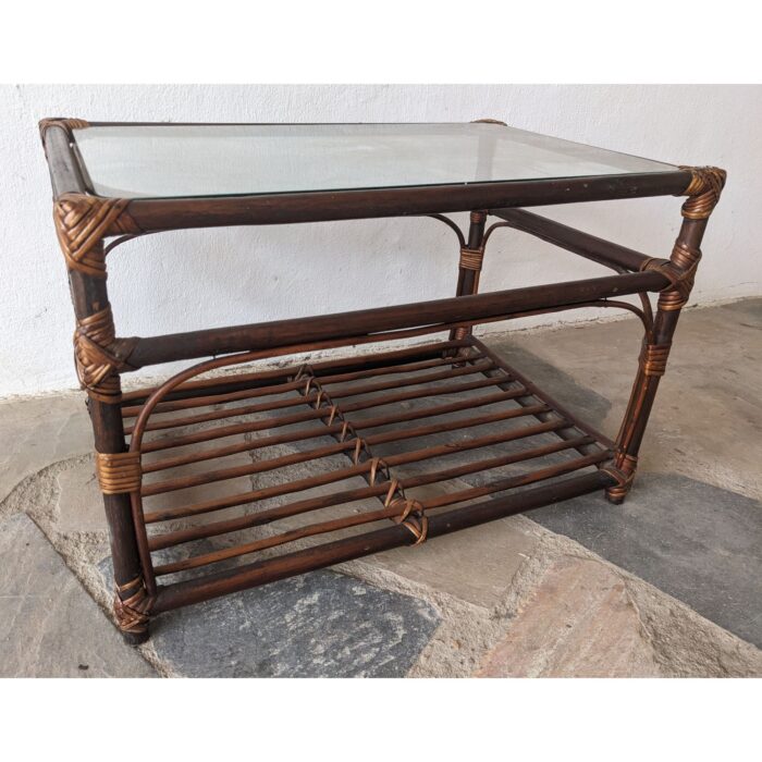 Mesa Auxiliar, Madera Y Mimbre, Tapa De Vidrio, Con Revistero - Imagen 2