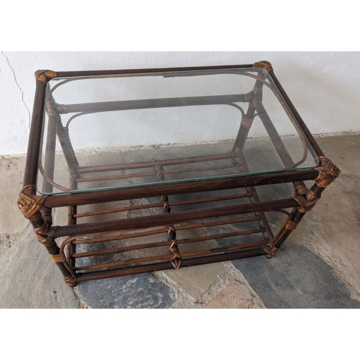 Mesa Auxiliar, Madera Y Mimbre, Tapa De Vidrio, Con Revistero - Imagen 3