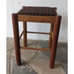 Taburete Bajo De Madera, Banqueta, Asiento Tapizado - Imagen 3