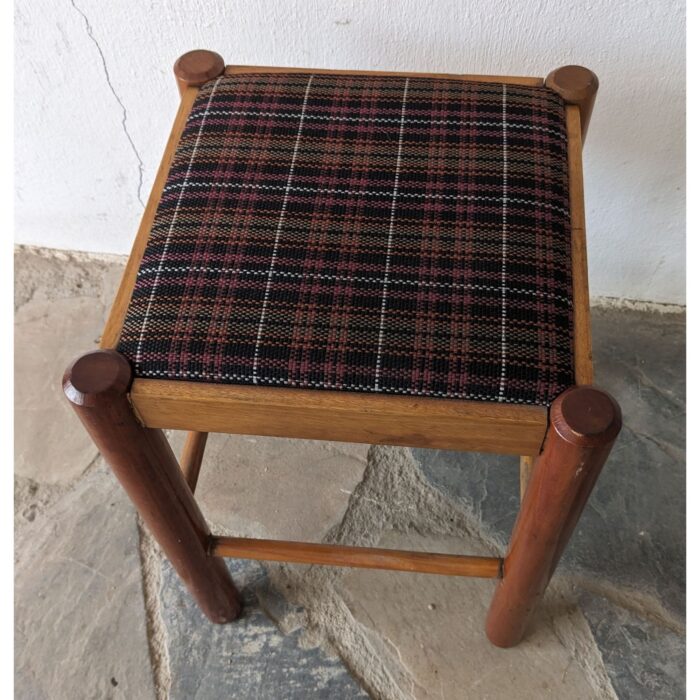 Taburete Bajo De Madera, Banqueta, Asiento Tapizado - Imagen 4