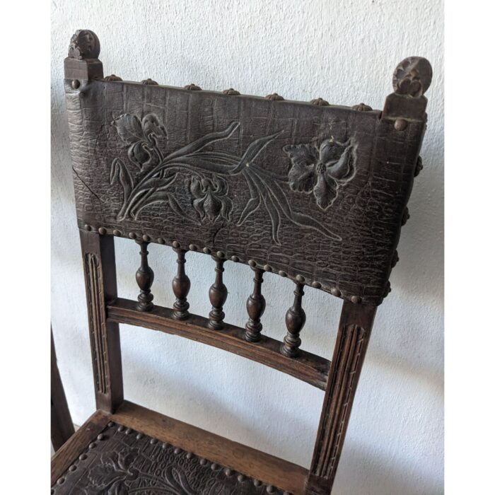 Silla Antigua De Estilo, Colonial, Asiento Y Respaldo En Cuero - Imagen 6