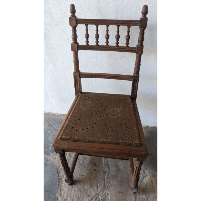 Silla Antigua De Estilo - Imagen 3