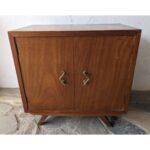 Mueble De Madera Antiguo, Estilo Americano, 2 Puertas