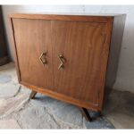 Mueble De Madera Antiguo, Estilo Americano, 2 Puertas - Imagen 2