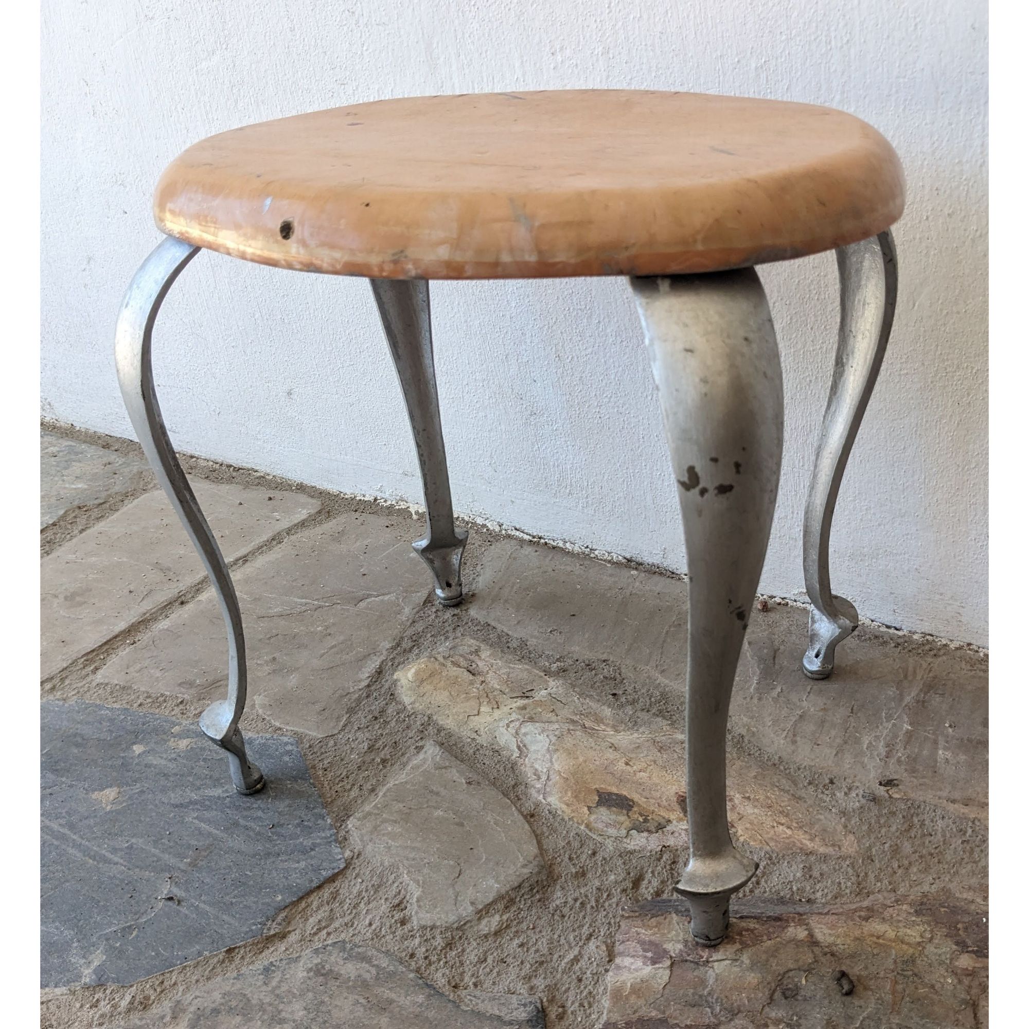 A1632_01 Banco De Ducha Antiguo, Madera Laqueada, Patas De Bronce - Imagen 1