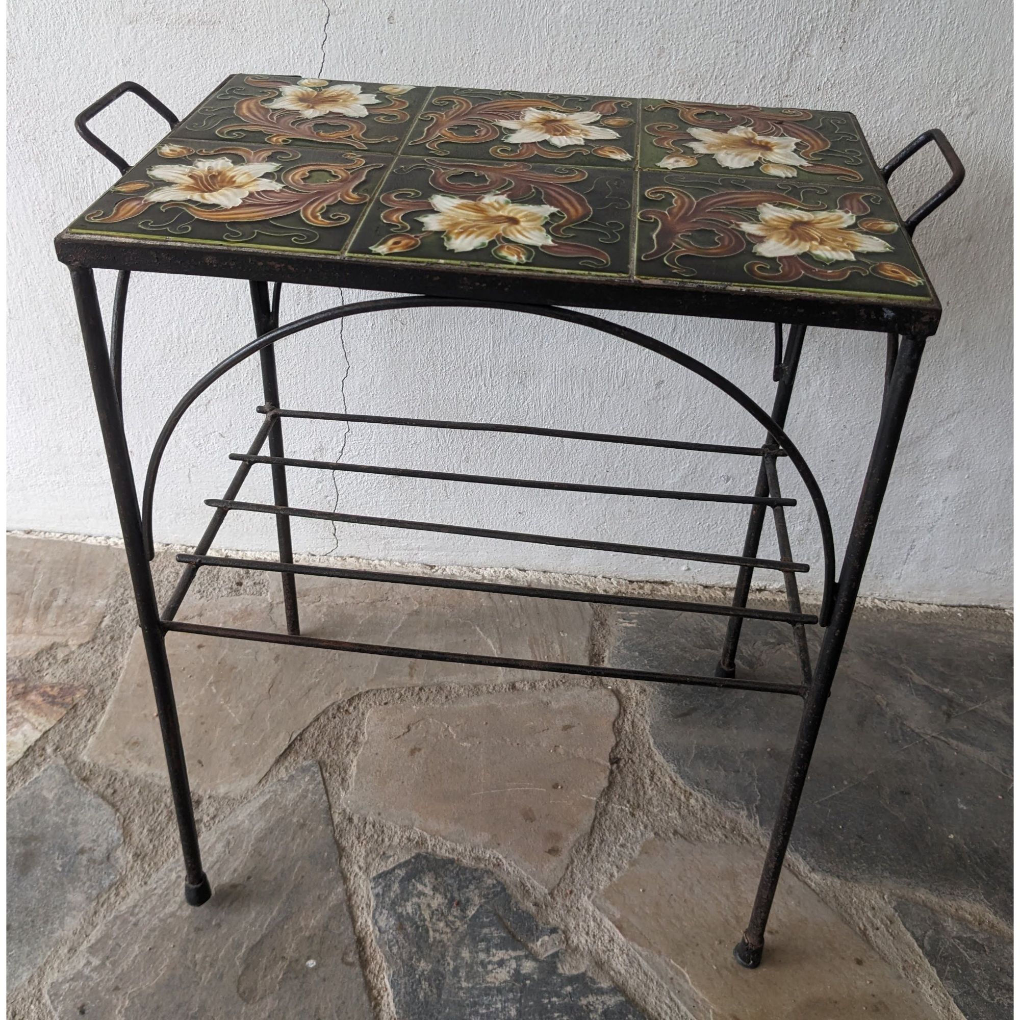 A1725_01 Mesa Auxiliar De Hierro, Tapa De Cármica, Con Revistero - Imagen 1