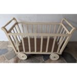 Cuna De Madera Antigua, Con Ruedas - Imagen 2