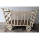 Cuna De Madera Antigua, Con Ruedas - Imagen 4