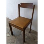 Silla De Madera, Asiento Tapizado De Cuerina